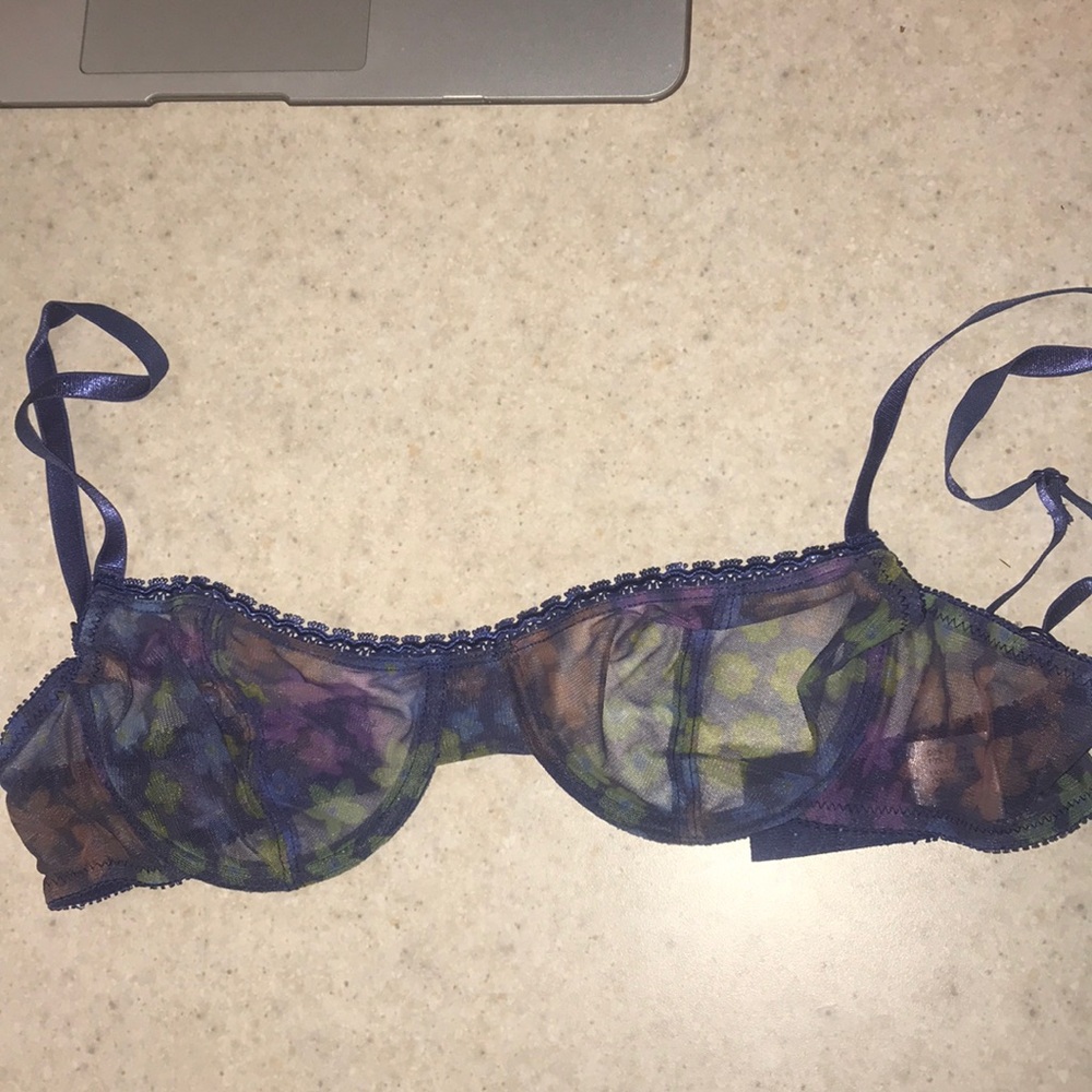 Flower bra